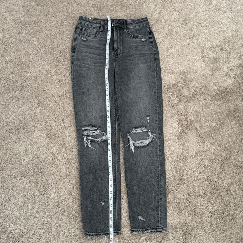 American Eagle Highest Rise Mom Jean Black Wash Distressed Jean Size 2 - Picture 13 of 13
